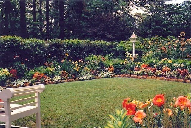 Summer perennial garden room